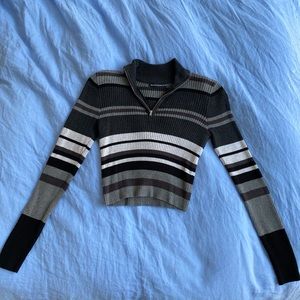 Brandy Melville cropped half zip sweater